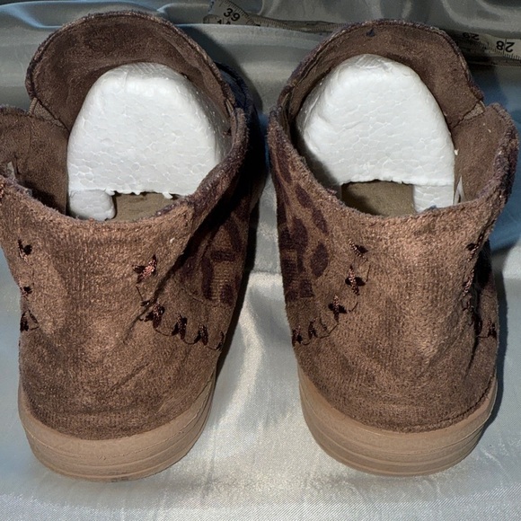 Outwoods Walk Leopard Print Slip-On Ankle Moccasins Booties Size 8 - Picture 4 of 11